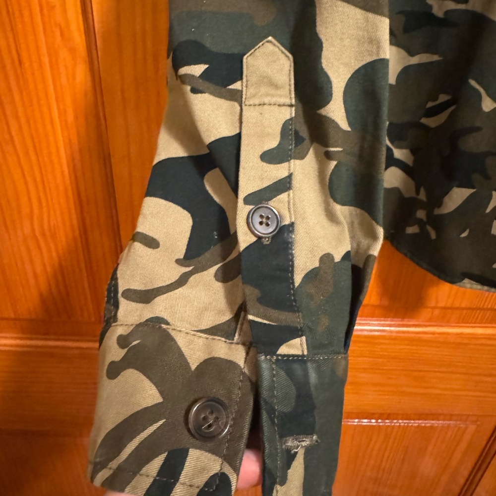 Forever 21 Men Camo Button Up Jacket Size Large - Picture 2 of 5